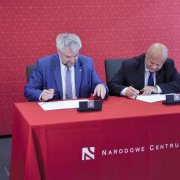 Prof. Zbigniew Błocki, NCN Director and Łukasz Wojdyga, NAWA Director sign the cooperation agreement