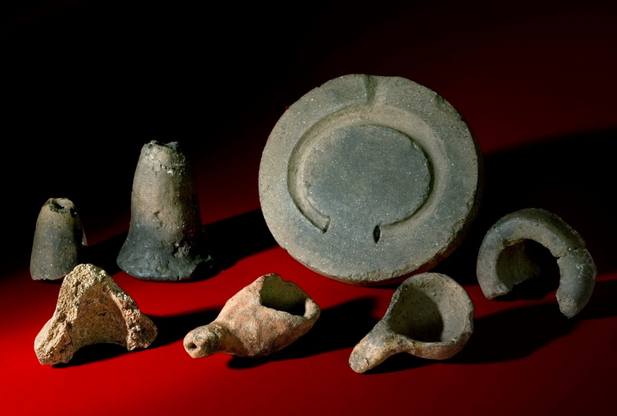Metallurgical tools from the Bruszczewo fortified settlement