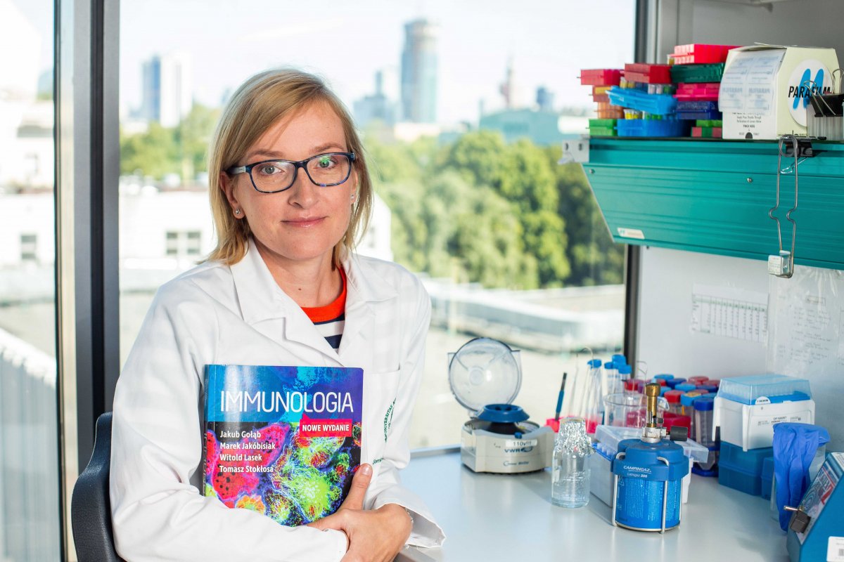 Prof. Dominika Nowis at work, photo by Michał Łepecki